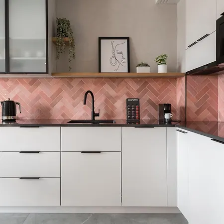 Avaparts Rose * Jastarnia